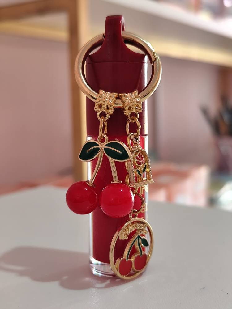 Gloss cherry