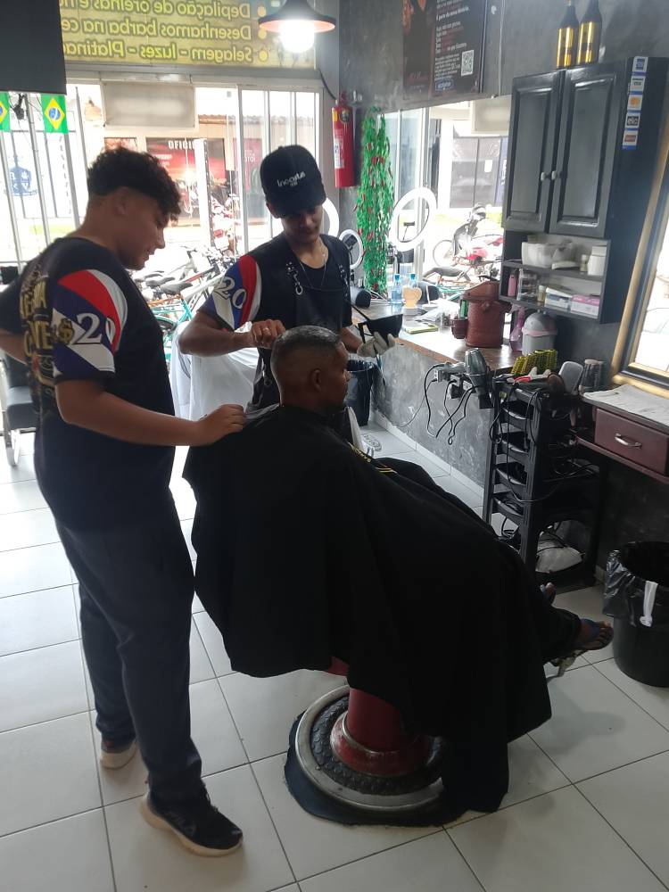 Galeria BARBEARIA DO VINTE